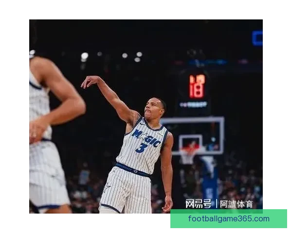 雷诺爆发28分带队逆转 德罗赞助力国王终结鹈鹕七连败